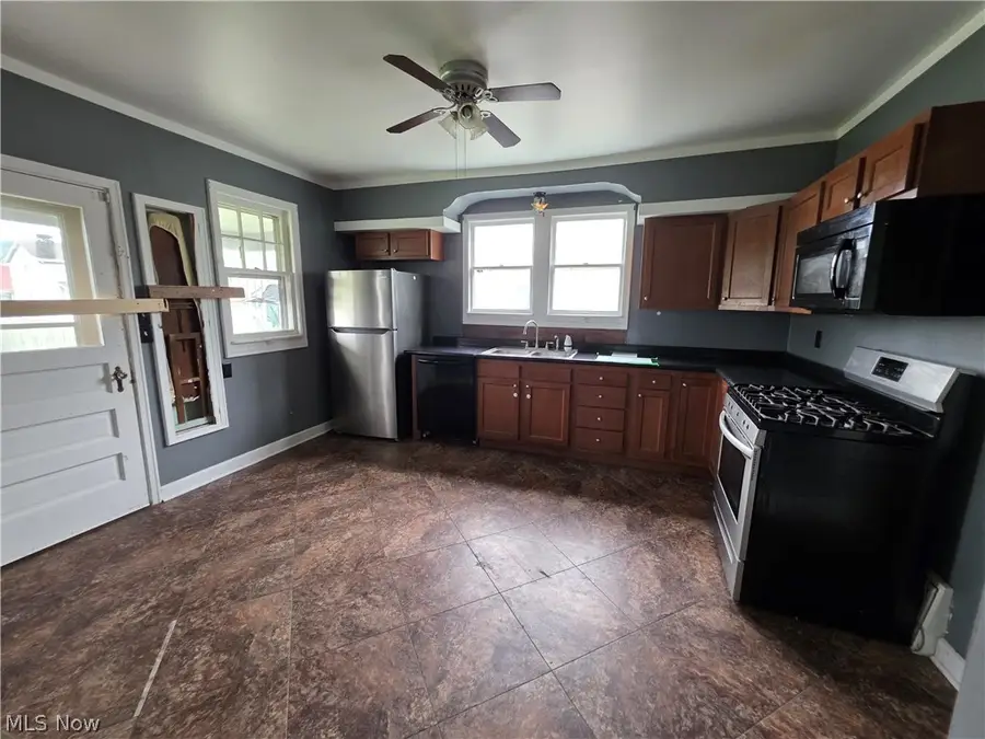 516 Buckeye Street, Tiltonsville, OH 43963 - #3