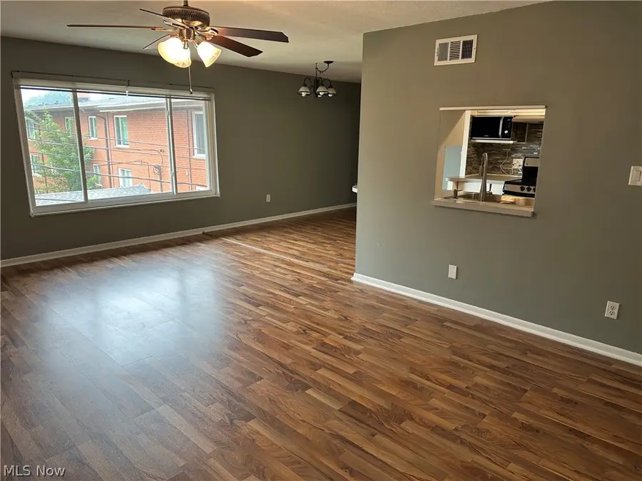 21881 River Oaks Drive, Rocky River, OH 44116 - #3