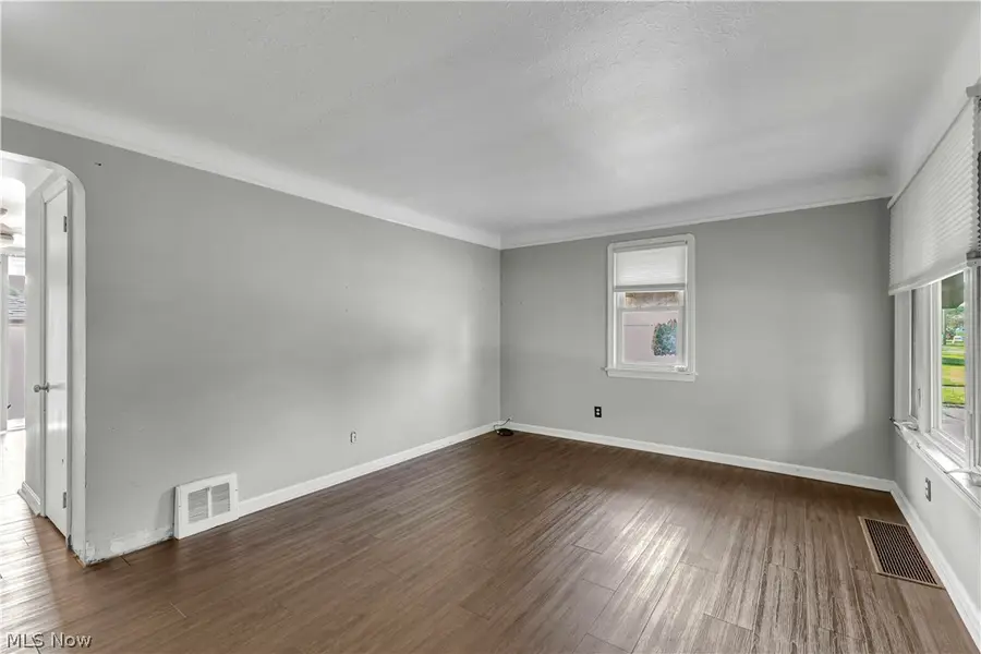 5233 W 16th Street, Parma, OH 44134 - #2