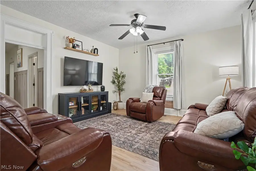 704 Pomeroy Pike, Belpre, OH 45714 - #2