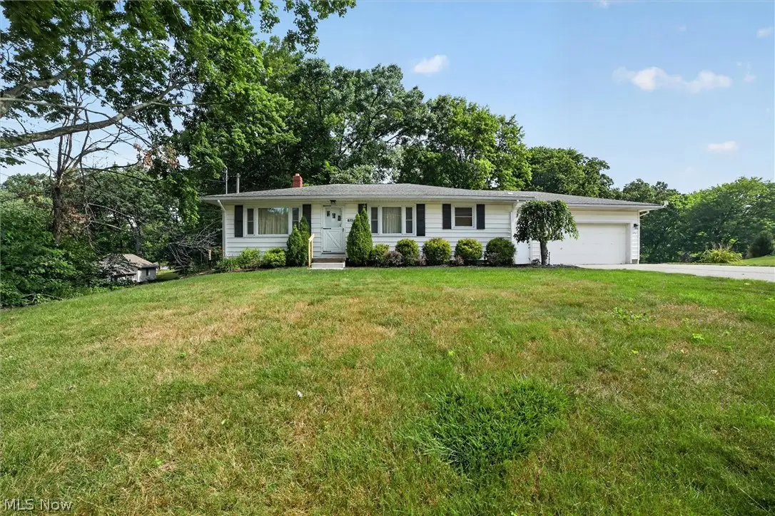 673 Knollwood Drive, Green, OH 44685 - #1