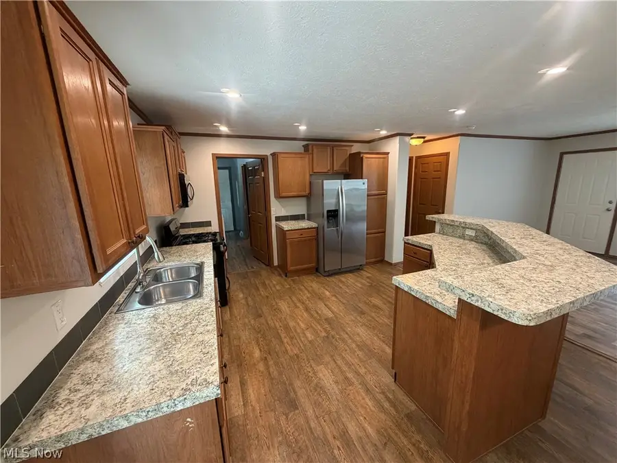 40 Tuckmere Drive, Painesville, OH 44077 - #3