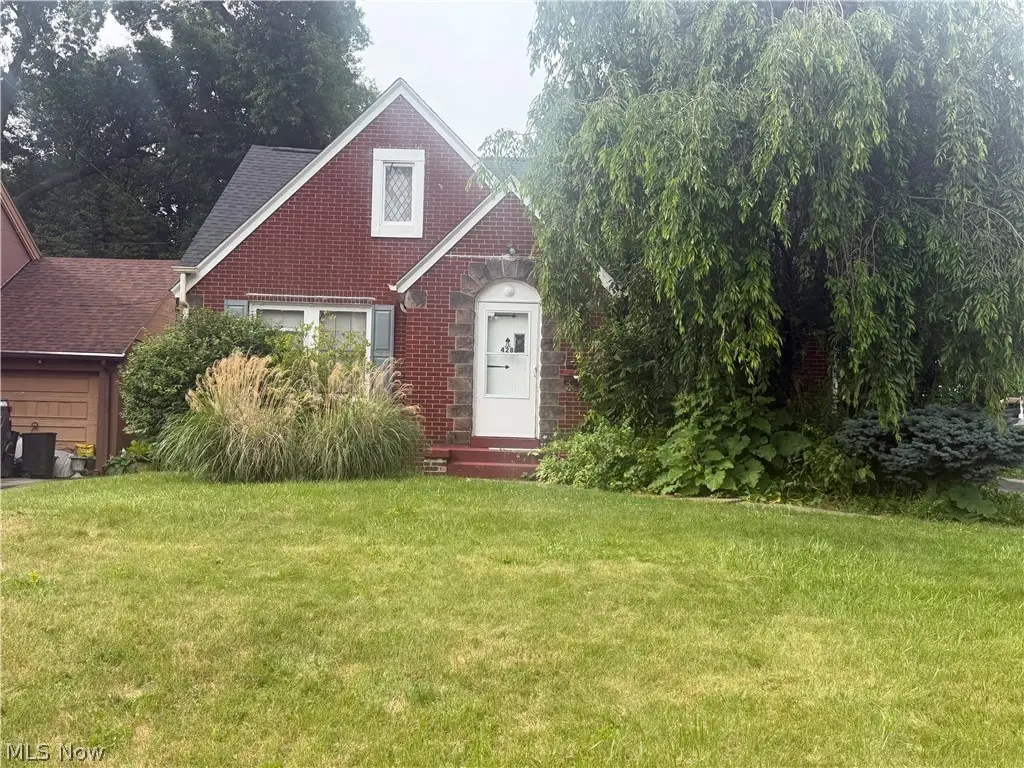 428 W Midlothian Boulevard, Youngstown, OH 44511 - #1
