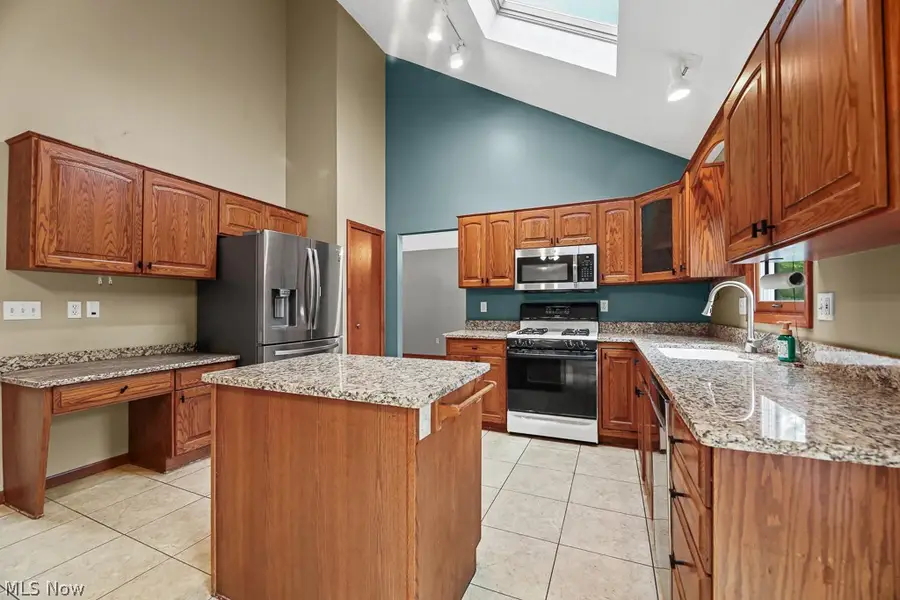 315 Valley Brook Oval, Hinckley, OH 44233 - #3