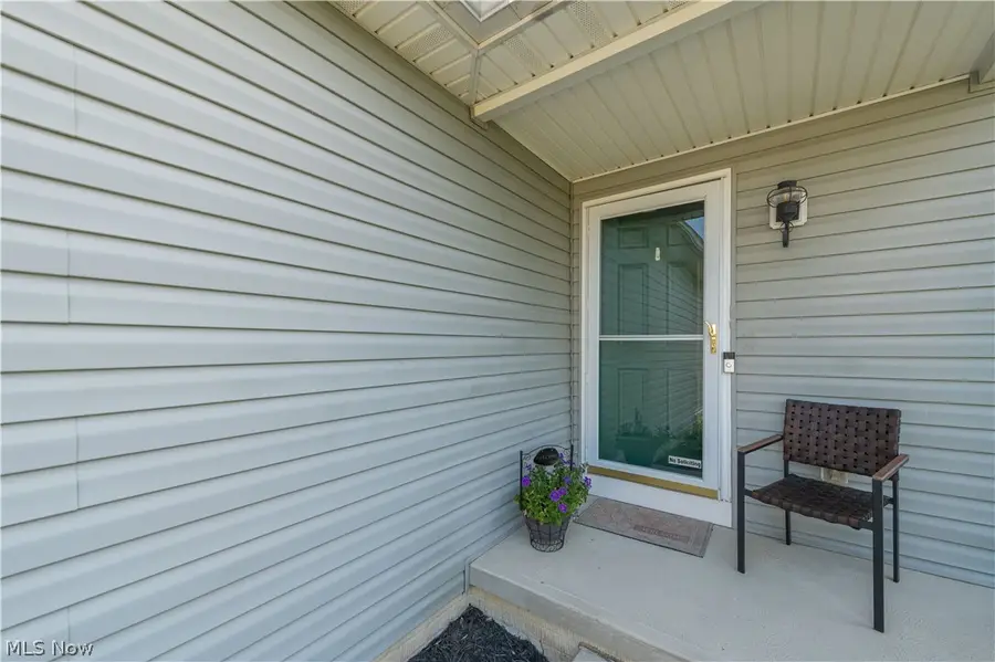 6239 Greenview Trail, North Ridgeville, OH 44039 - #3