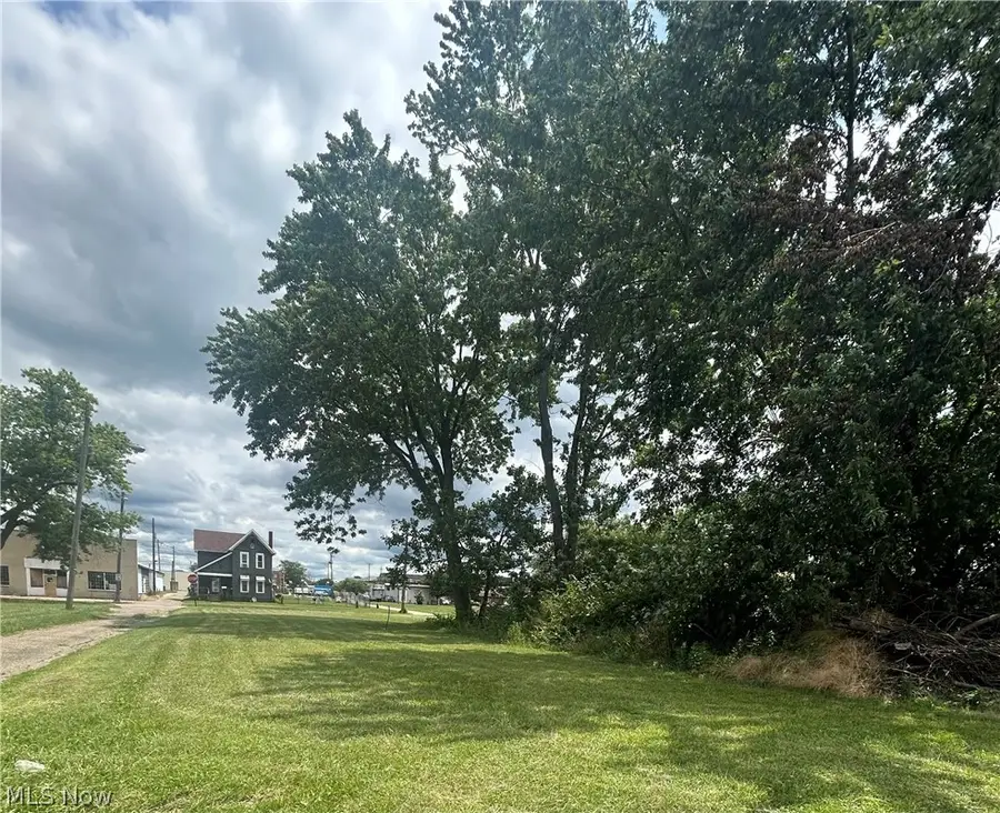 Wells Sw Avenue, Canton, OH 44707 - #3