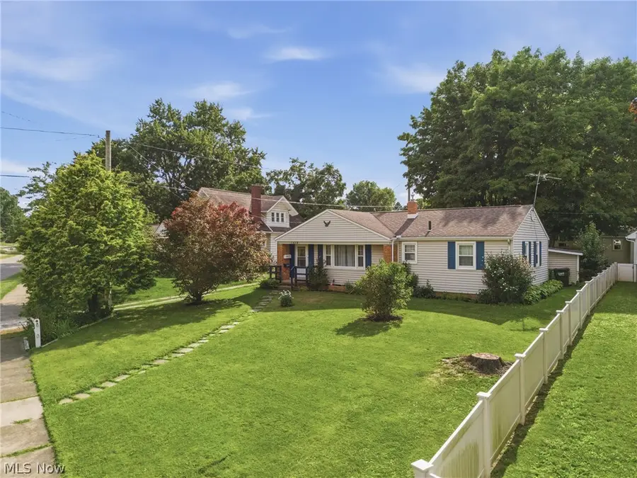 1539 Parkway Boulevard, Alliance, OH 44601 - #3