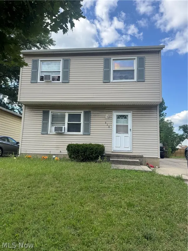 919 Independence Avenue, Akron, OH 44310