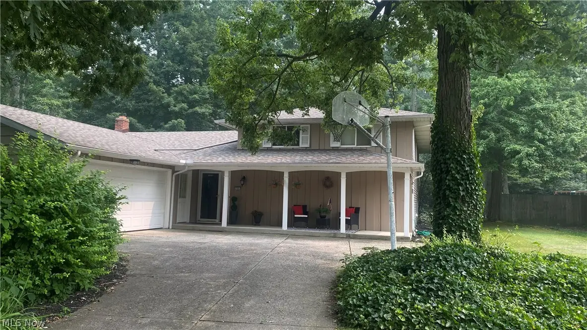 27561 Linwood Circle, North Olmsted, OH 44070 - #1