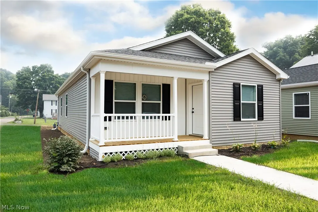 156 E Channel Street, Newark, OH 43055 - #1