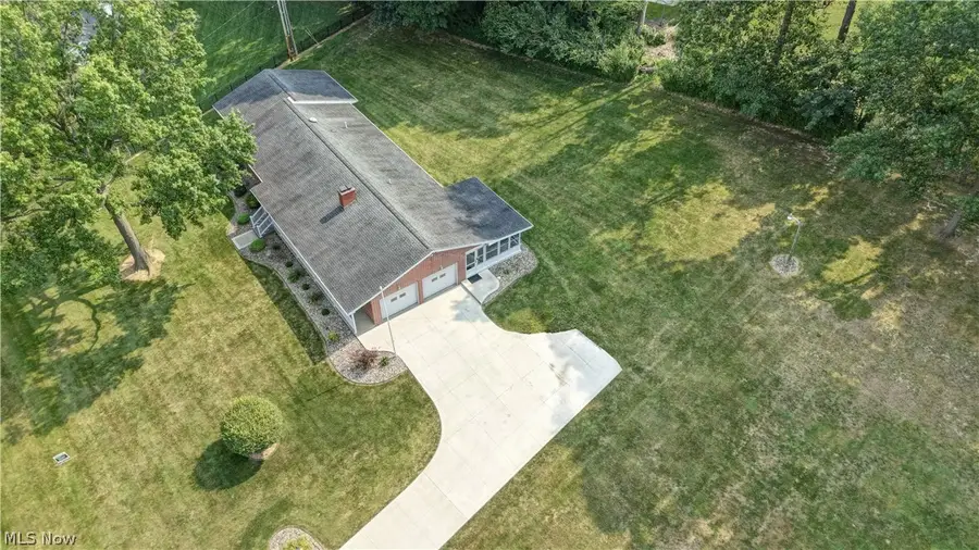 2510 Willow Brook Nw Drive, Dover, OH 44622 - #3