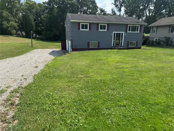 1168 Everbright Drive, Uniontown, OH 44685