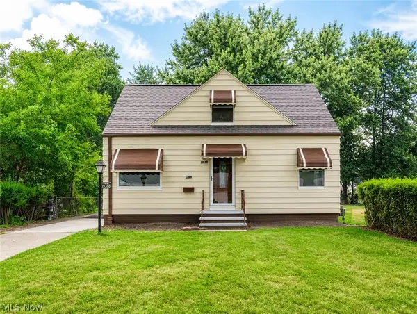 19808 Kings Highway, Warrensville Heights, OH 44122