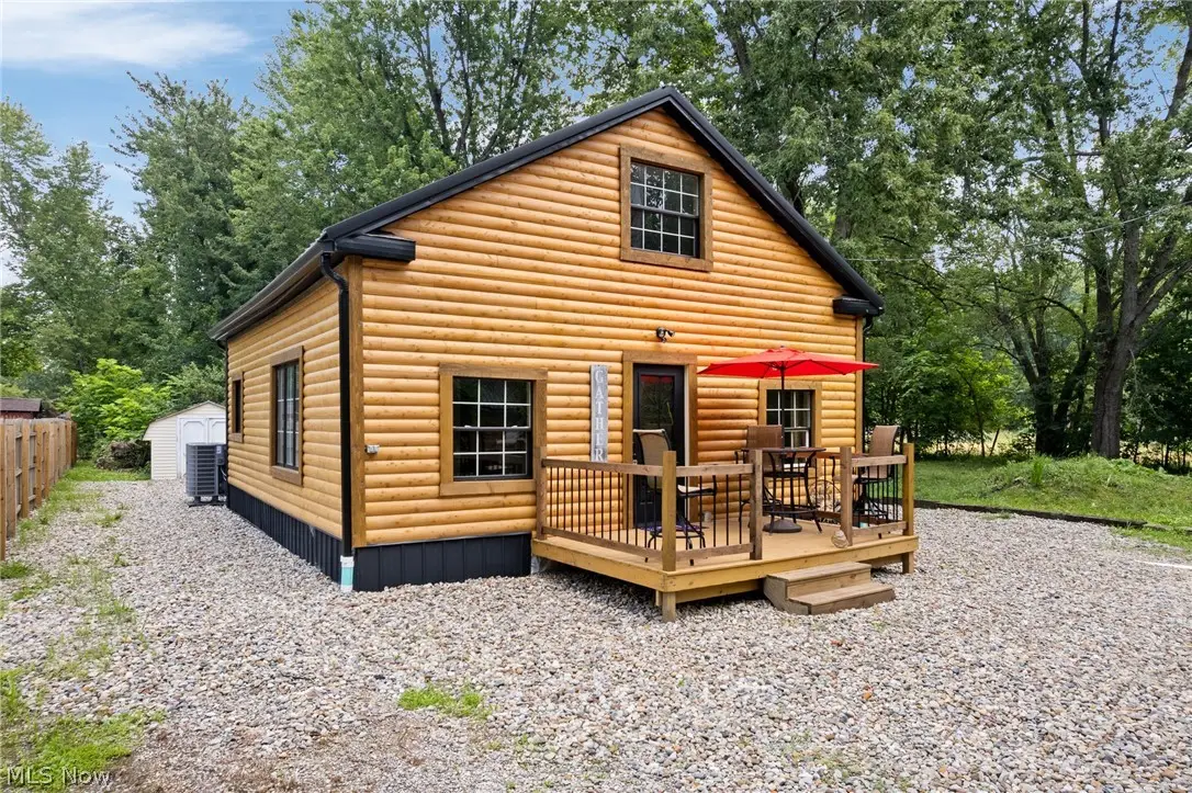1499 Beachview Drive, Lake Milton, OH 44429 - #1