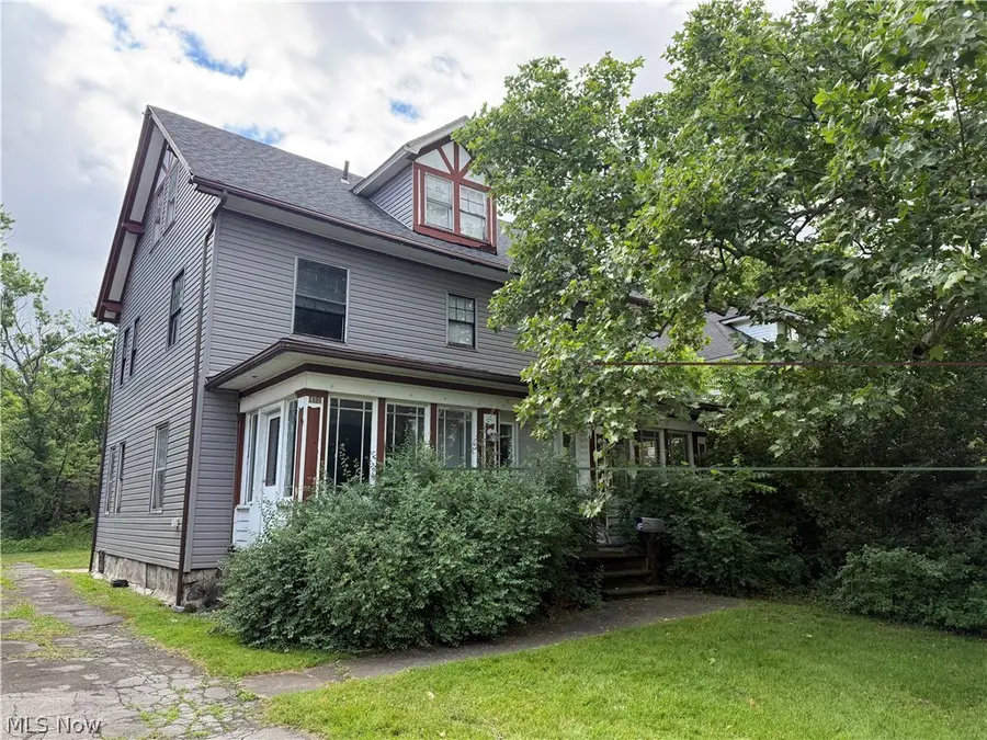 1605 Ford Avenue, Youngstown, OH 44504 - #2