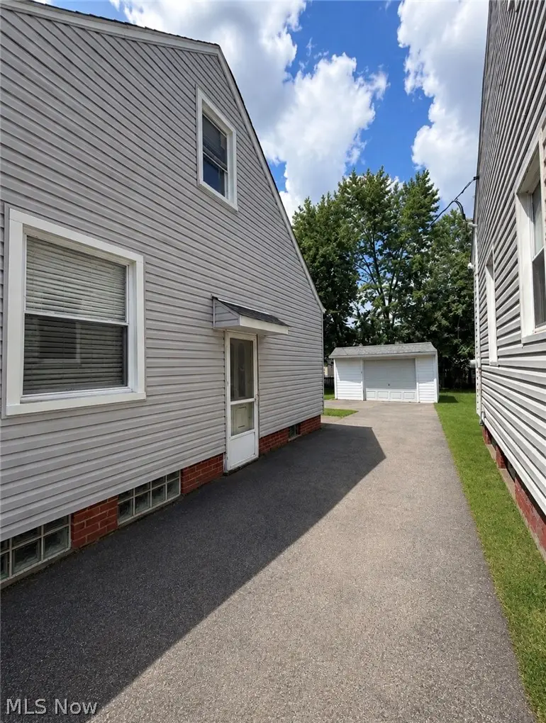 21419 Libby Road, Maple Heights, OH 44137 - #3