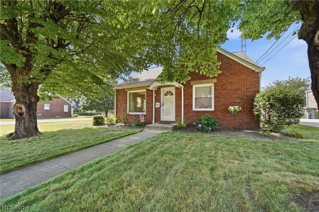 3002 15th Nw Street, Canton, OH 44708 - #1