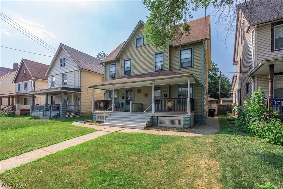 3097 Bradwell Avenue, Cleveland, OH 44109 - #3