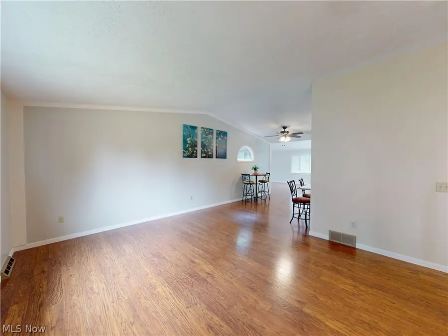 5484 Vermouth Nw Street, North Canton, OH 44720 - #2