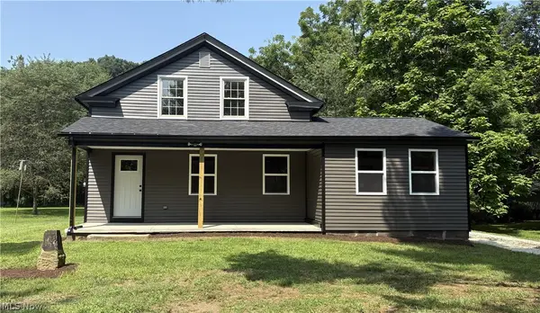 8227 Blade Nw Road, Malvern, OH 44644