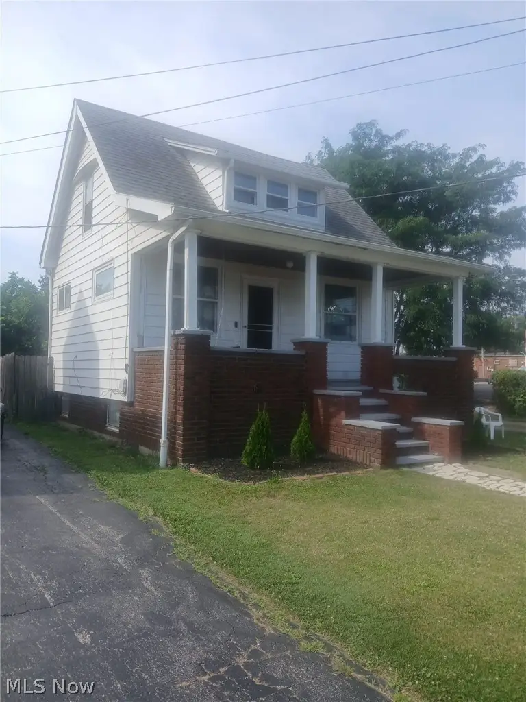18658 Abby Avenue, Euclid, OH 44119 - #3