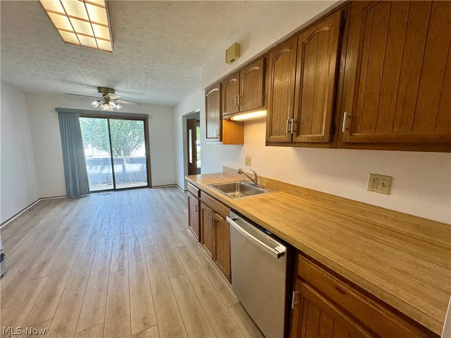 5484 Wildwood Court #B, Willoughby, OH 44094 - #3