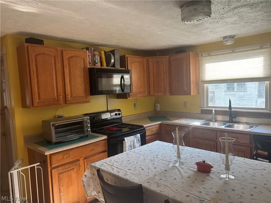 278 W Main Street, Andover, OH 44003 - #3