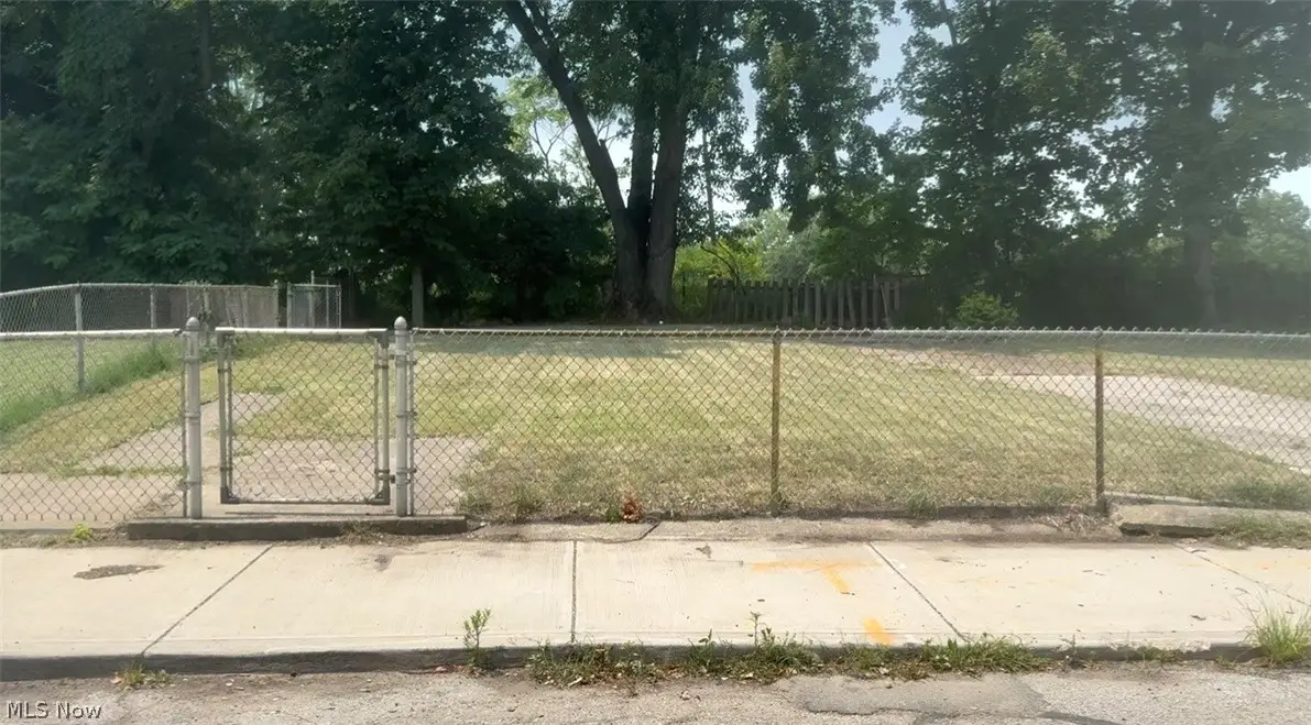 2566 W 27 Street, Cleveland, OH 44113 - #1