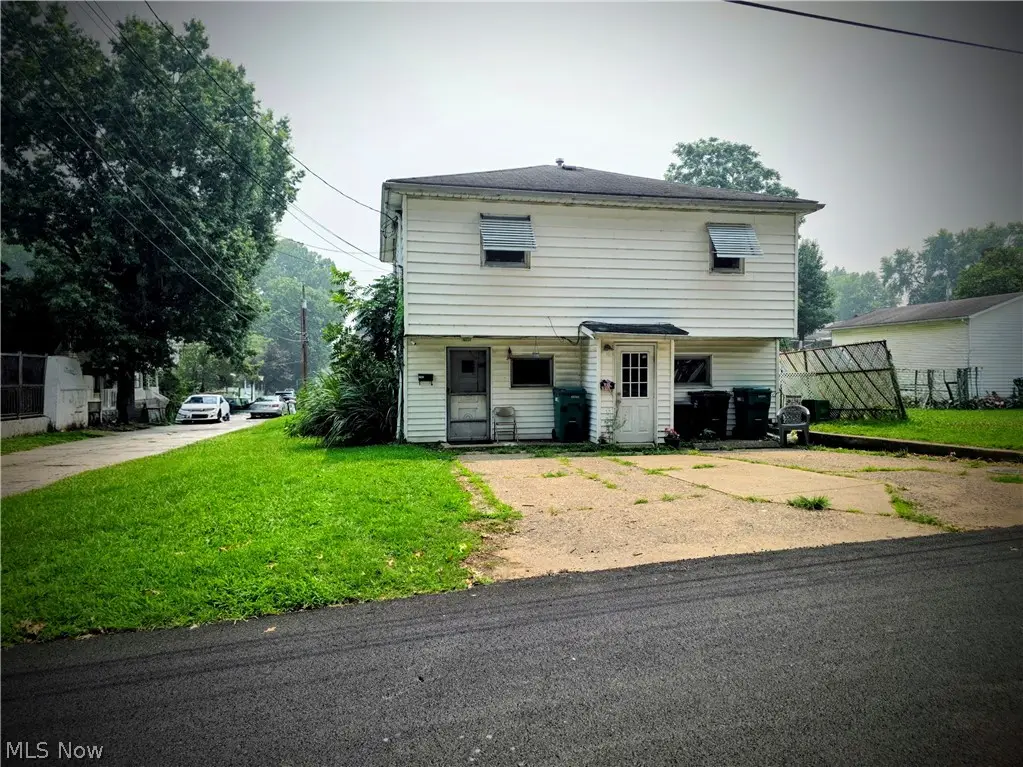 2402 Avery Street, Parkersburg, WV 26101 - #1