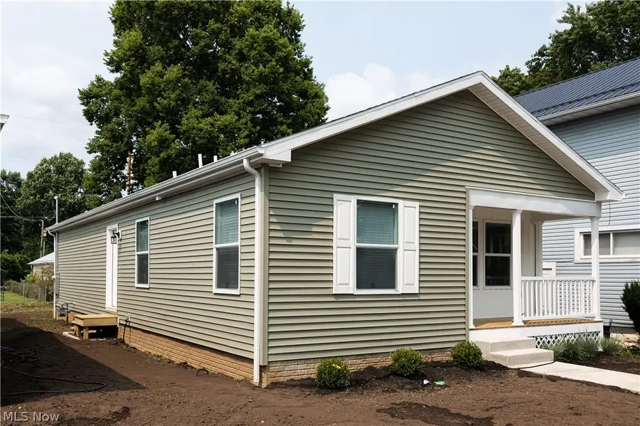 160 E Channel Street, Newark, OH 43055 - #2