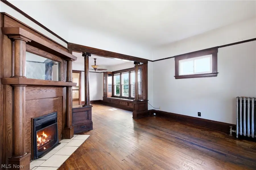3407 Daisy Avenue, Cleveland, OH 44109 - #3