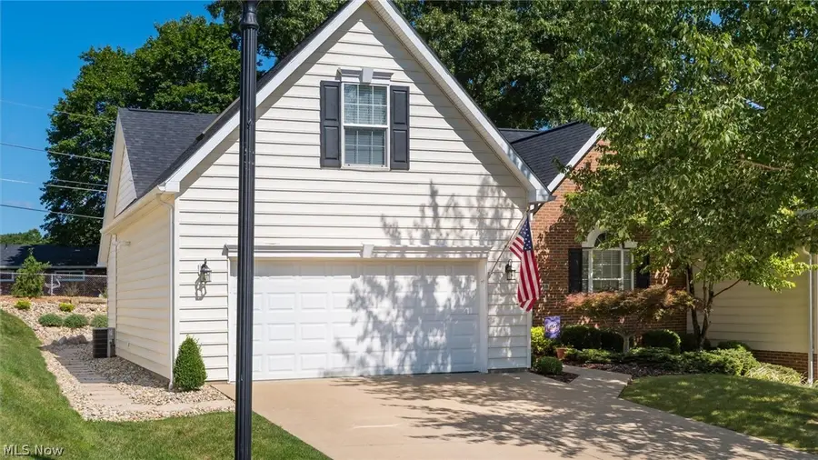 2958 Eagle Crest Drive, Zanesville, OH 43701 - #2