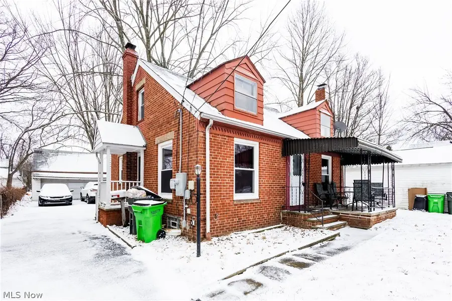 355 E 257th Street, Euclid, OH 44132 - #2