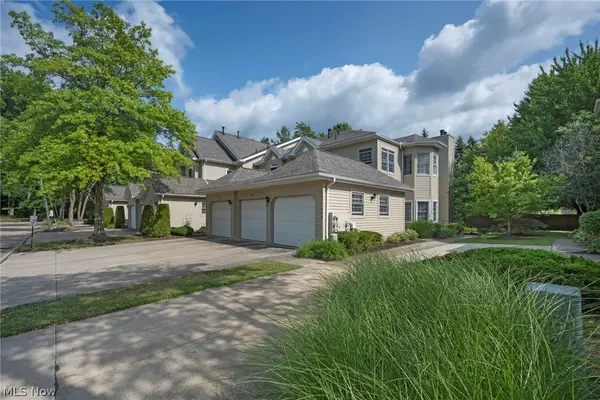491 Eagle Trace #491, Mayfield Heights, OH 44124