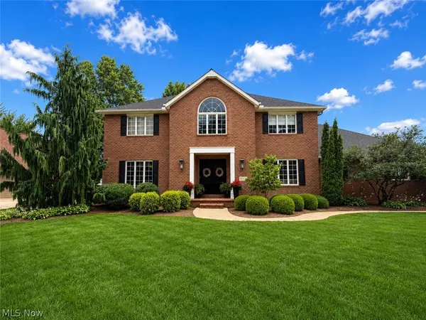 6834 Harbor Nw Drive, Canton, OH 44718