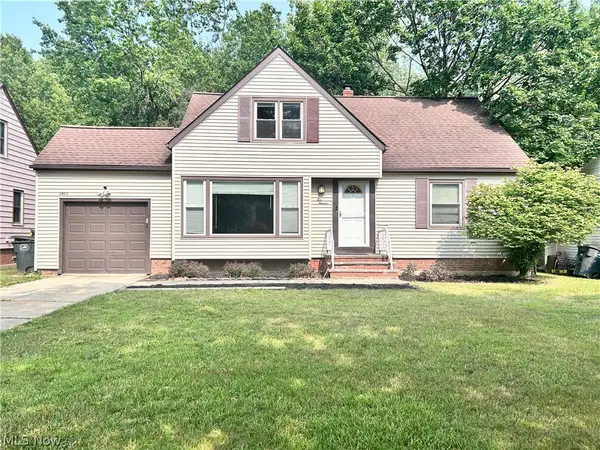 1011 Learidge Road, Lyndhurst, OH 44124