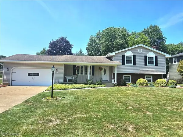 8394 Four Seasons Trail, Poland, OH 44514