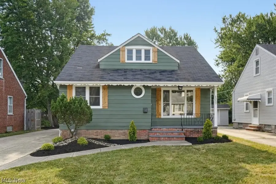 1257 Sunset Road, Mayfield Heights, OH 44124 - #2