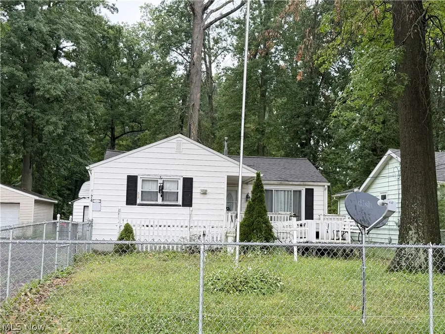 1774 Norwood Nw Street, Warren, OH 44485 - #2
