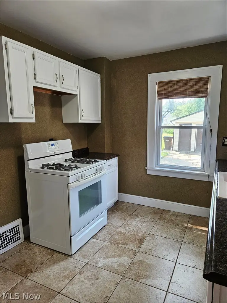 6303 Morningside Drive, Parma, OH 44129 - #3