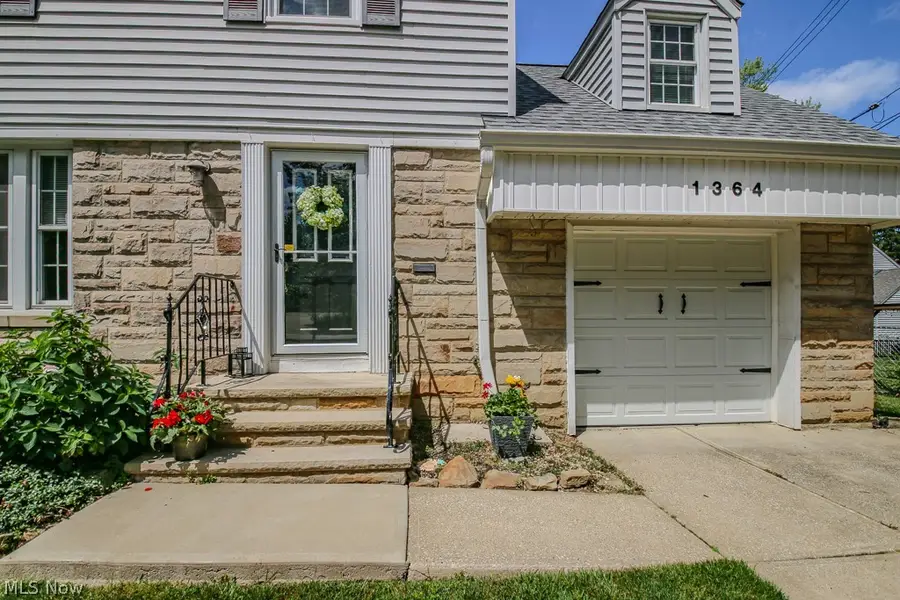 1364 Clearview Road, Lyndhurst, OH 44124 - #2