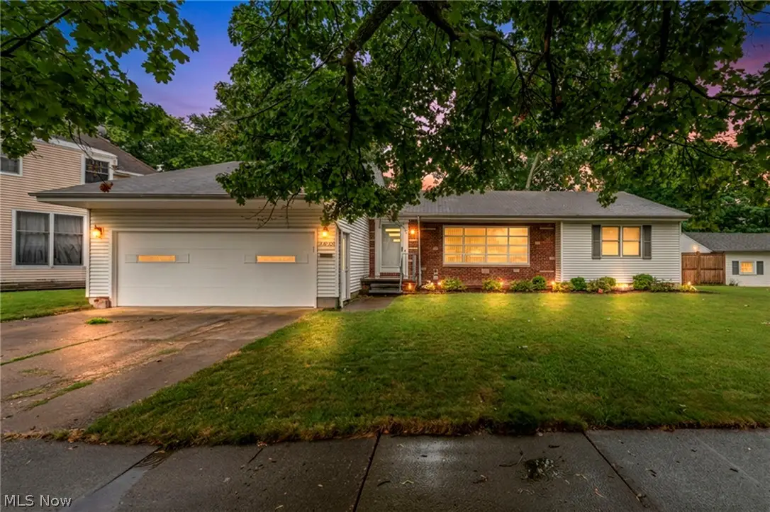 1030 Hillsdale Avenue, Lorain, OH 44052 - #1