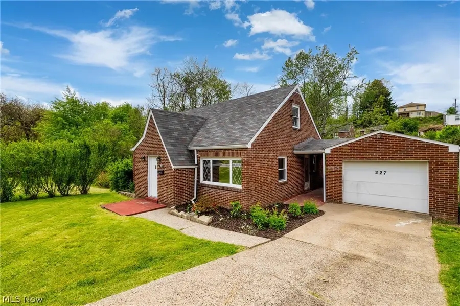 227 Norris Street, Steubenville, OH 43952 - #3