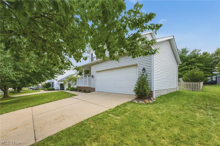 11041 Newbury Nw Avenue, Uniontown, OH 44685 - #2