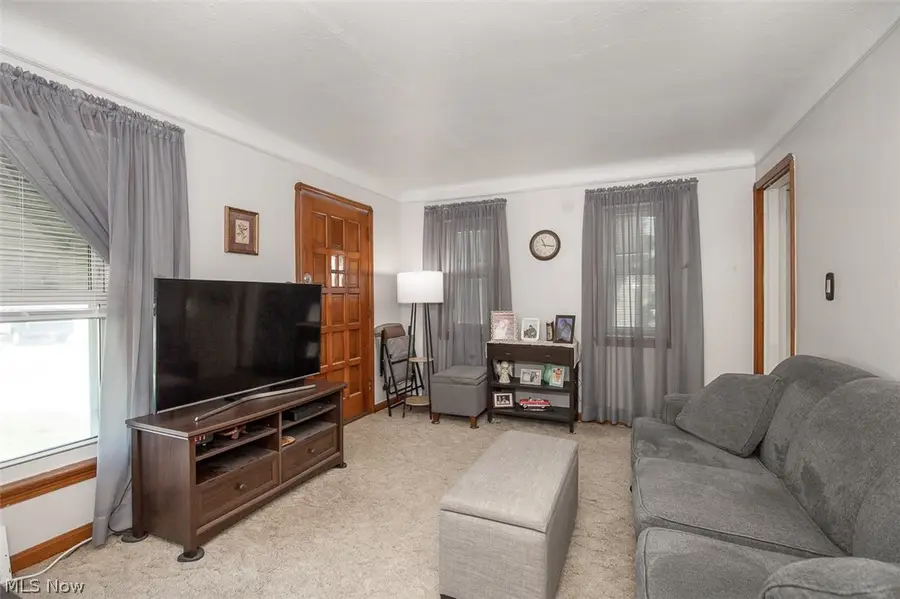 5105 W 6th Street, Brooklyn Heights, OH 44131 - #2