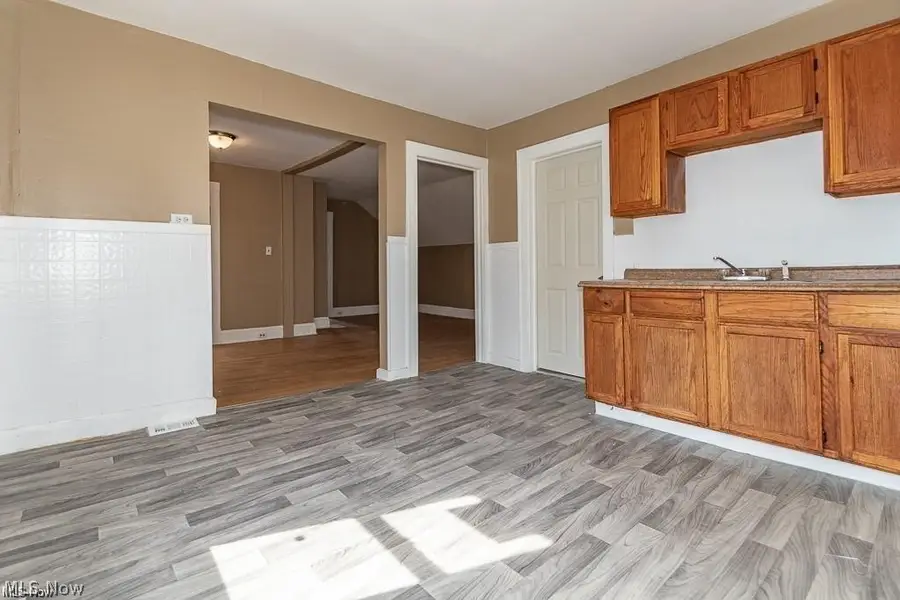 3439 W 65th Street, Cleveland, OH 44102 - #3