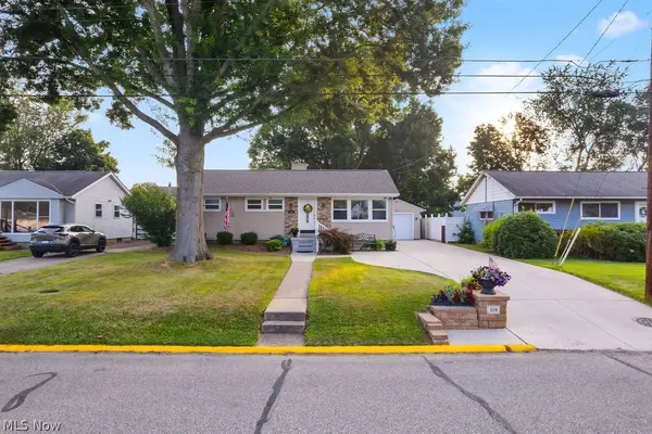 418 Dodge Avenue, Williamstown, WV 26187