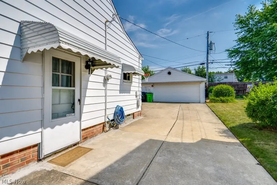 13304 Woodward Boulevard, Garfield Heights, OH 44125 - #3