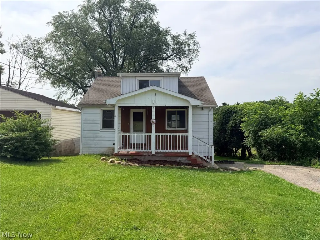 34 W Lewis Street, Struthers, OH 44471 - #1
