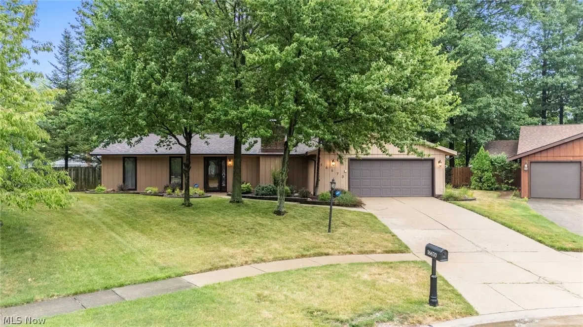 16670 Aspen Circle, Strongsville, OH 44136 - #1